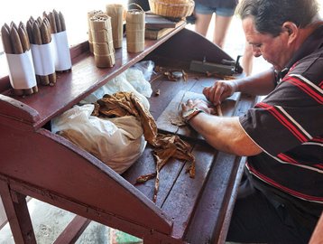 Havana Rum Museum and Tobacco Tour